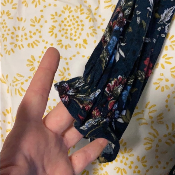 Floral Pattern Romper - Picture 3 of 3